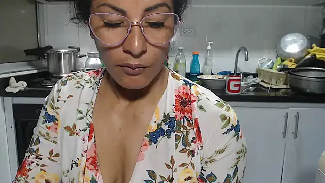 kateleyagrey webcam