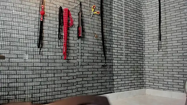 briana_24 - Briana_24's free webcam