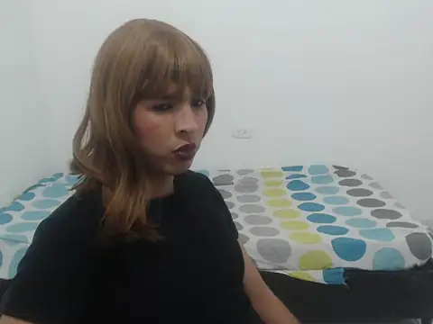 estefania224 (T teen) - show cum on my face mouth ass