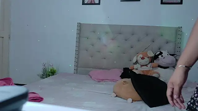 Sweet_baby_hellen webcam