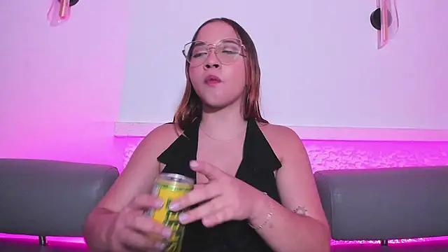 AliciaWhite_nt webcam