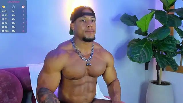 Travis_lenox_ webcam