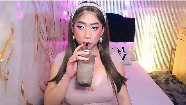 SelfsuckmyBigBanna webcam