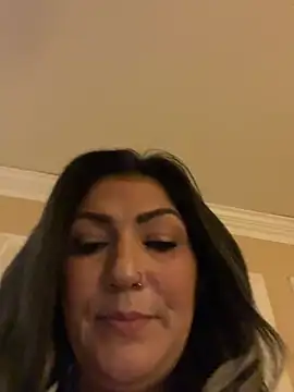 littlemisseeve (F milf) - Ride bbc outside!