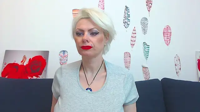 Playful_Goldie_WOW__ webcam