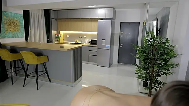 alisonita_ (F young) - Spread Pussy