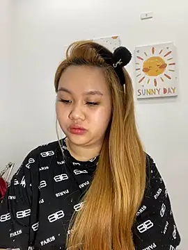 almira6868 - Almira6868's free webcam