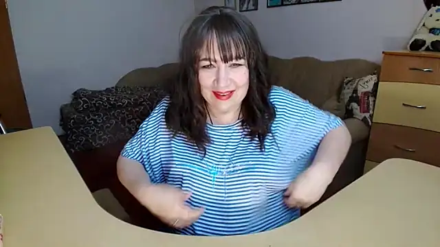 Lucretia_Goldi_ webcam