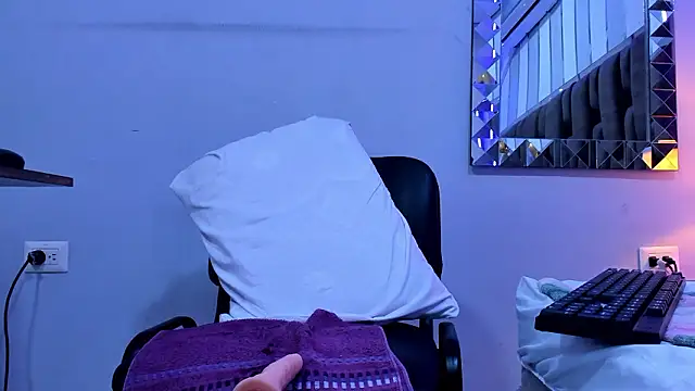 KatteMoss live sex cam