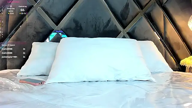 Ivonne_Millerr webcam