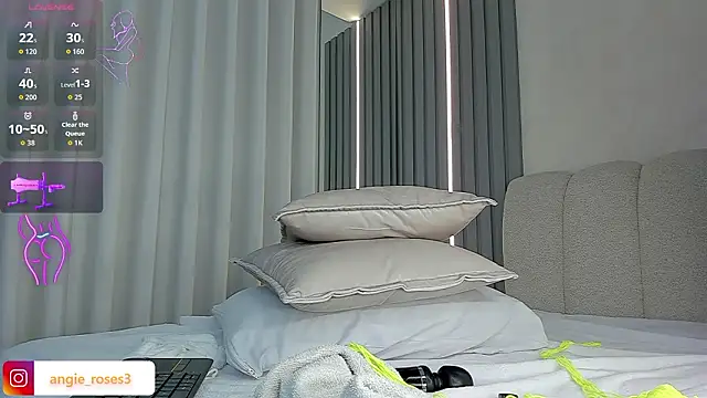 angiee_roses webcam