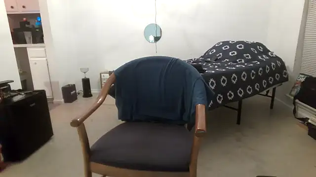 Peachestabby147 webcam