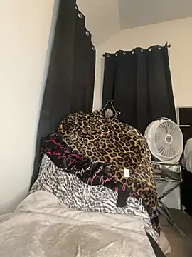 Exotic_Queen_ webcam