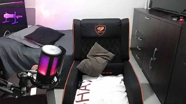 xxbbtaa (F young) - Butt plug+ Nakedddd