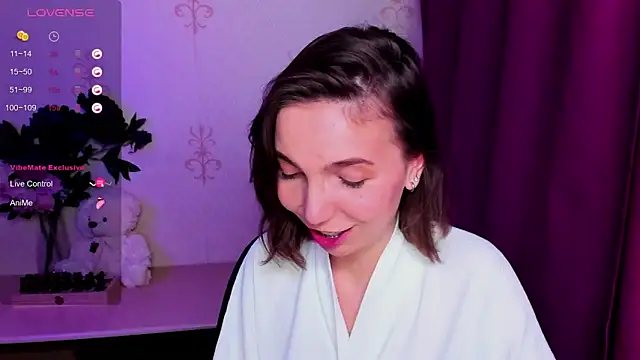 KindHazelHere_ webcam