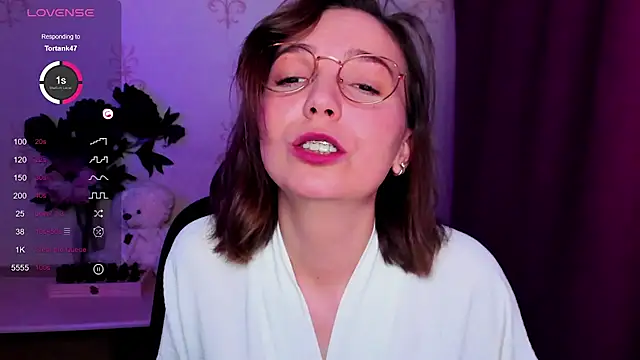 KindHazelHere_ webcam