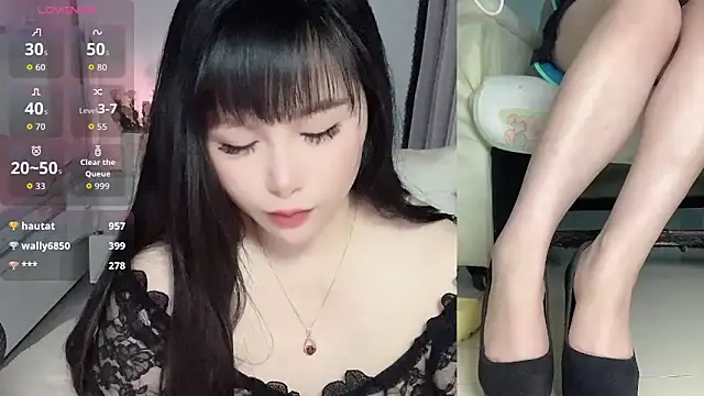 美女stripchat-yaoyao在线直播