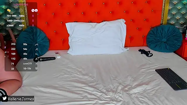 VallerieJones webcam
