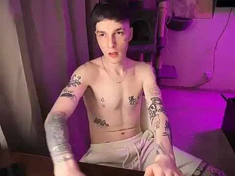 davesinner - Davesinner's free webcam