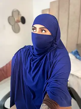 rashaaa_ (F young) - MAKE ME HAPPY SHOW BOOBS MILK