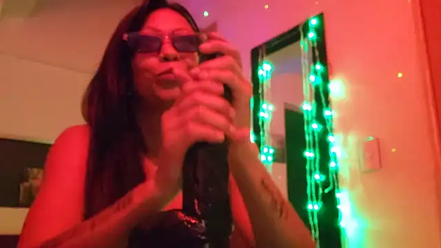 FirexxxDesire69 webcam