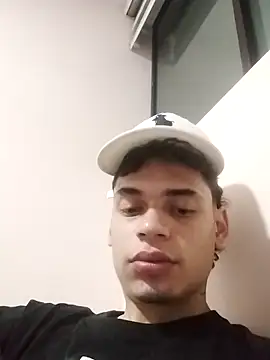 cristopher_maclean webcam