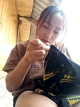 zhan99999 - Zhan99999's free webcam