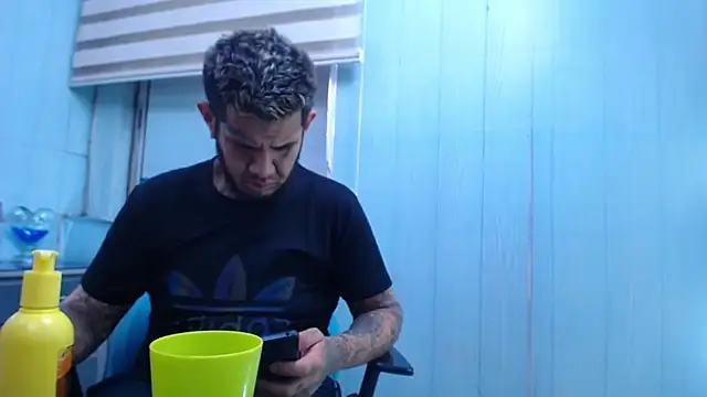 allison_max_tattoo webcam