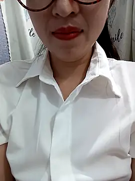 ariana-vy - Ariana-Vy's free webcam