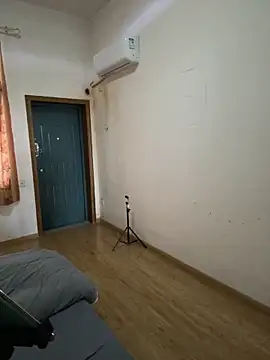 美女xiiuuff18在线直播