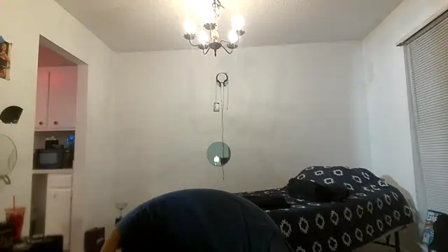 peachestabby147 - Peachestabby147's free webcam