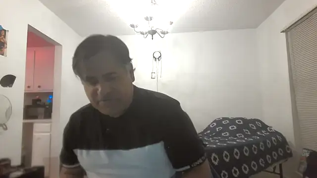 peachestabby147 - Peachestabby147's free webcam