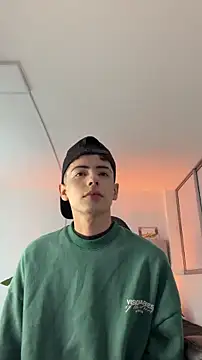 sebastian_reed (M young) - 🍑Move your ass slow👄