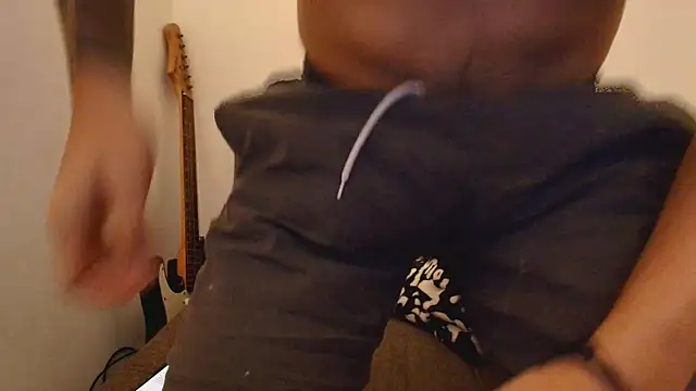 thomas_gun - Thomas_gun's free webcam