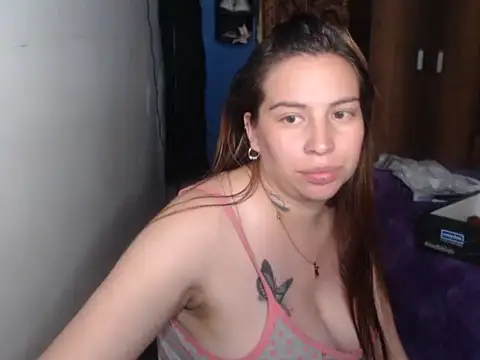 layanafuckass - Layanafuckass's free webcam