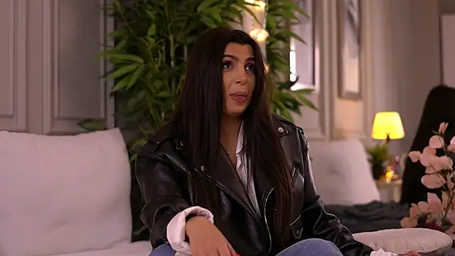 NicoleCellini live sex cam