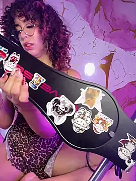 woo_isdaphne (F young) - finger inside me 😈