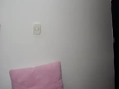 charlottekiss99 webcam