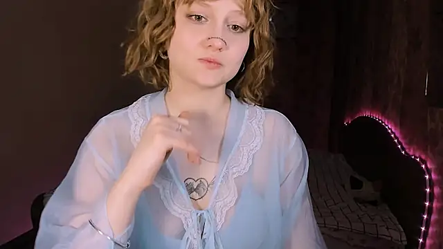 mariamango (F young) - top off