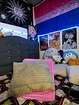 lilith_oni66 (F teen) - 💗 play with boobs + oil 💗