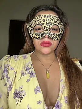 Webcam Model (SLNatasha)  is live.Free join now!