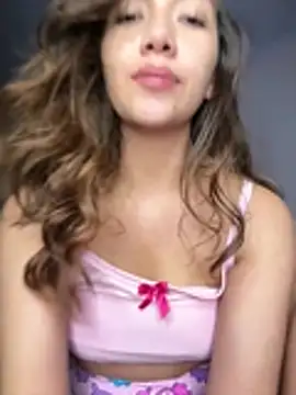 Iris_lee live sex cam