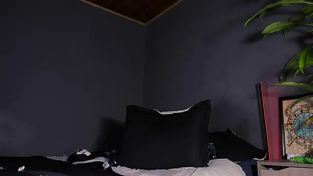 Angel_Snowhotxxx webcam