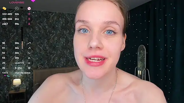 odellafrake (F teen) - tease with my panties