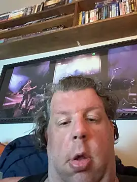 stephanie1984 (Ask my age) - Help me buy lush mini and butt plug