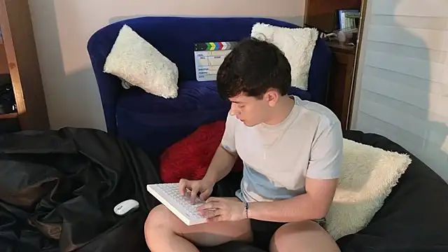 tightncuteass webcam