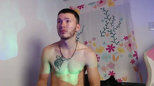 Ariana_Esteban07 webcam