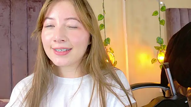 Dahlia_Rousse webcam