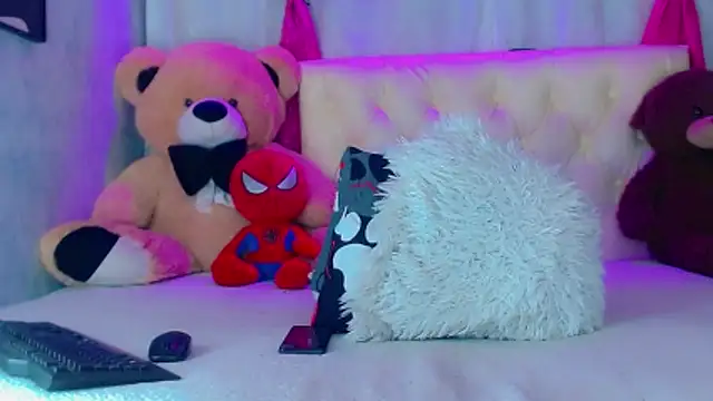 Julia_Bulette1 webcam