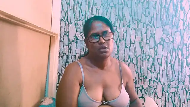 Exotic_indian95 webcam